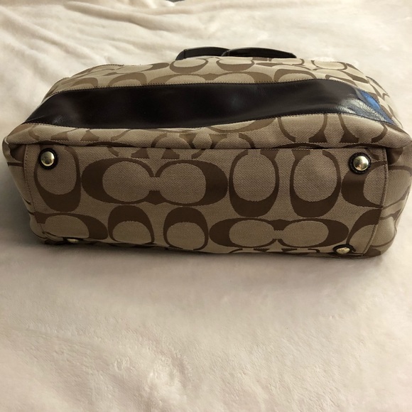 Coach Signature Stripe Large tote - Picture 2 of 8